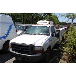 1999 WHITE FORD F-350 SUPERDUTY UTILITY TRUCK