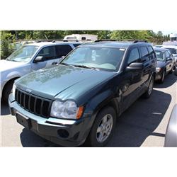 2006 GREEY JEEP GRAND CHEROKEE 4X4 LAREDO SUV