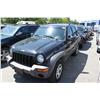 Image 1 : 2004 BLACK JEEP LIBERTY SUV