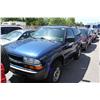 Image 1 : 2001 BLUE CHEVROLET BLAZER SUV