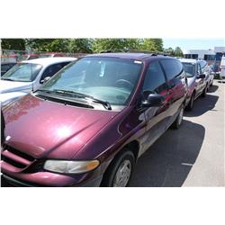 2000 RED DODGE CARAVAN PASSENGER VAN
