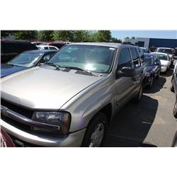 2003 GREY CHEVROLET TRAILBLAZER LS 4DR SUV