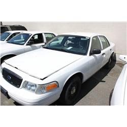 2007 WHITE FORD CROWN VICTORIA POLICE SERIES 4DR