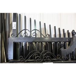 FLAT STYLE METAL GATE SYSTEM