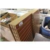 Image 1 : LOT OF SLAT WALL