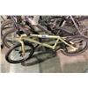 Image 1 : BEIGE BMX BICYCLE
