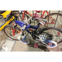 2 BIKES - WHITE HEART BREAKER KIDS & BLUE FULL