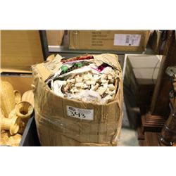 LOT OF DECORATIVE FLOWERS