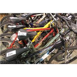 GREEN GIANT HYBRID BIKE