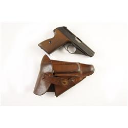Mauser H.S.C. Cal .32 SN:762061 Semi-auto Eagle "L" proofed (Nazi Police), retains original holster 