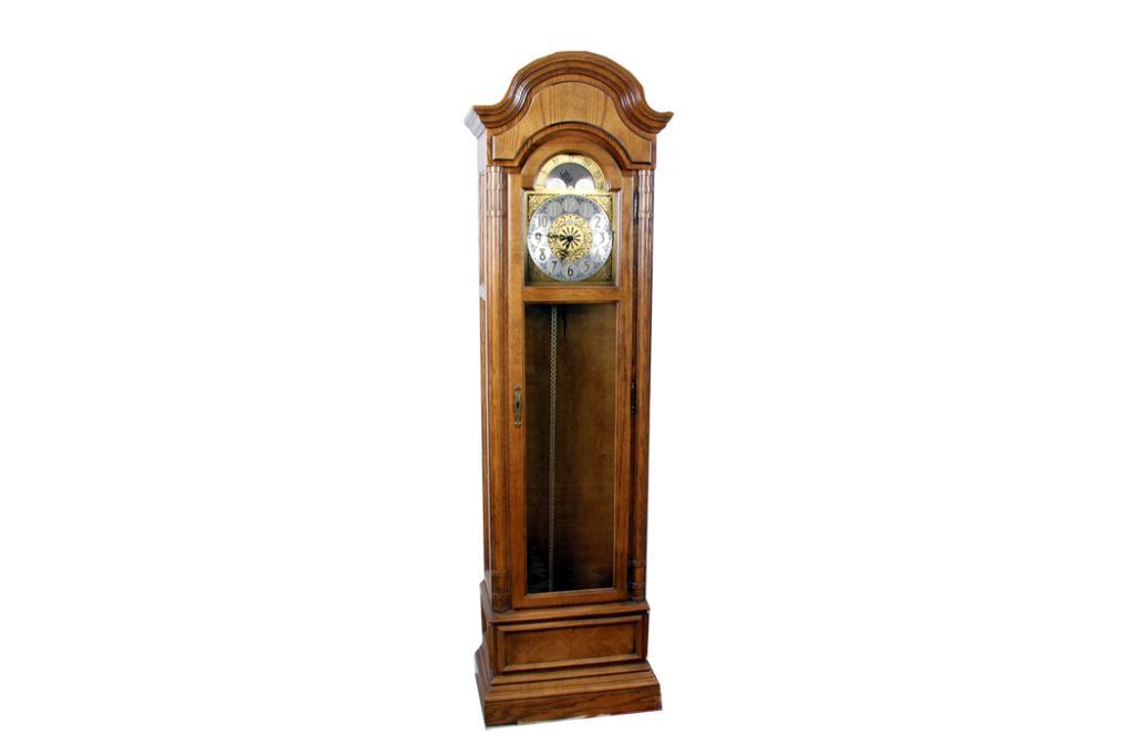 Howard Miller Oak Grandfather Clock Beautiful with brass face