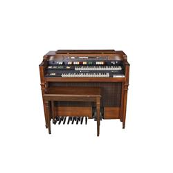 Hammond Electric Organ w/Bench In overall good working condition, has cassette recorder  built in, a