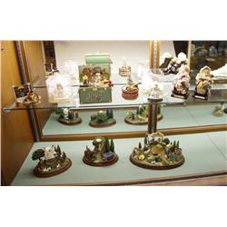 Large Collection of Diarama's & Figures In various conditions.In various conditions.