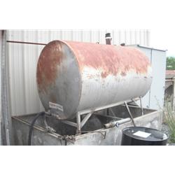 Fuel Tank 500 Gallon On Stand w/ Pump