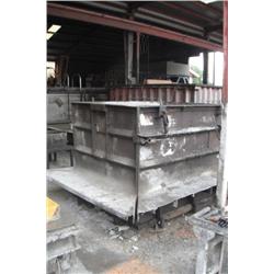 Forms 500 Gallon w/ Lid