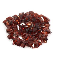 Natural Garnet Princess Cut 3x3mm estimated 100 pc per lot 19.45ctw