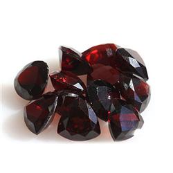 Natural Garnet Trillion Cut 8x8mm estimated 12 pc per lot 26.73ctw