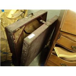 STORAGE CASE FOR WREATH, WOODEN {print sequence:} 333