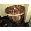 Image 1 : WICKER HAMPER {print sequence:} 355