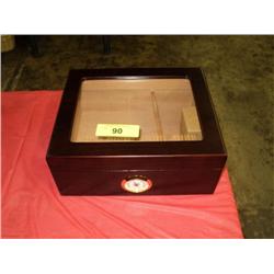 HUMIDOR W/ SEE THRU TOP ~ NEW