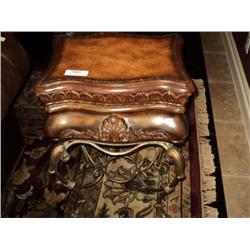 END TABLE W/ LIFT TOP, CHEST STYLE {print sequence:} 116