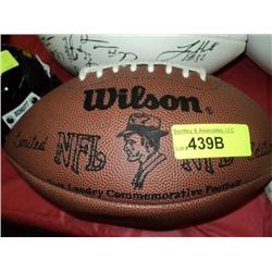 WILSON TOM LANDRY COMMEMORATIVE FOOTBALL LIMITED EDITION