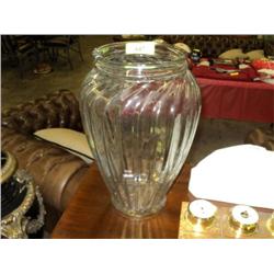GLASS VASE