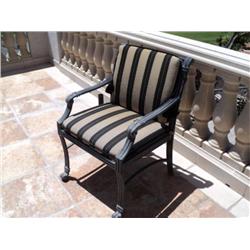 PATIO TABLE, ROUND {print sequence:} 238