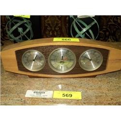 ANTIQUE TEMPERATURE HYGROMETER METER {print sequence:} 446