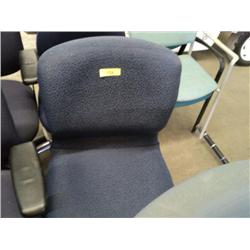 BLUE CLOTH CASTERED OFFICE CHAIR