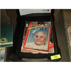 PLASTIC CASE W/ TIME, LOOK MAGAZINES