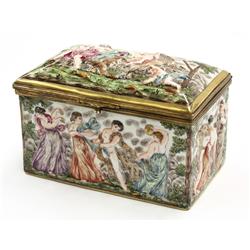 Capodimonte covered box