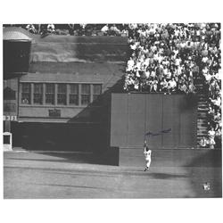 Willie Mays Signed ''Catch'' Photo