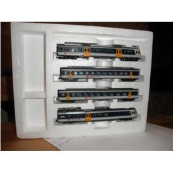 2 N SCALE PASSENGER SETS