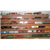 Image 1 : SHELF OF LIONEL POSTWAR O GAUGE TRAINS