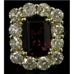 BEAUTIFUL LADYS 14K YELLOW GOLD DINNER RING WITH EMERAL