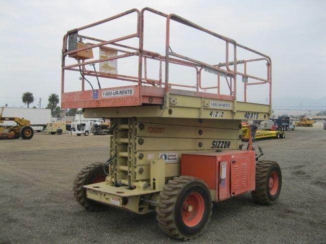 2000 JLG 40RTS Rough Terrain Scissor Lift