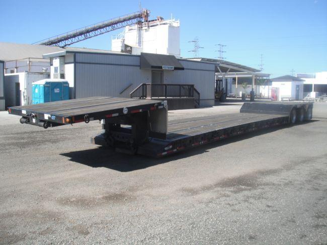 3 Axle Rgn 2005 Fontaine 353WDMR 3-Axle RGN Equipment Trailer