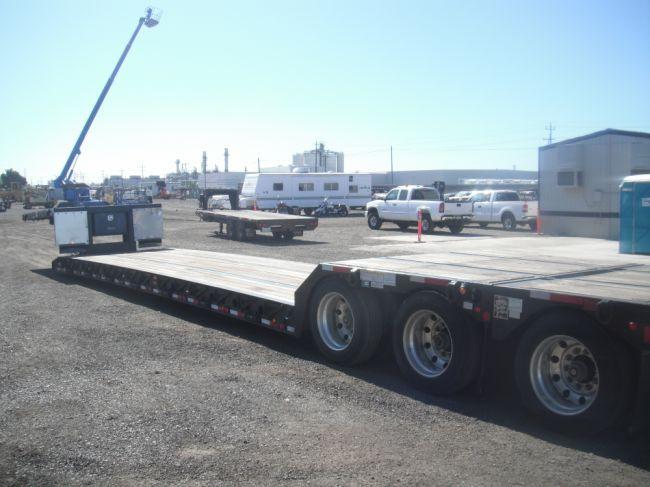 2005 Fontaine 353WDMR 3-Axle RGN Equipment Trailer