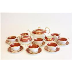 Aynsley teaset service for 8 "Maroon" pattern
