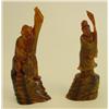 Image 1 : 2 carved horn figures