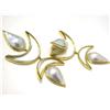 Image 1 : 14k Yellow Gold Earrings with Pearl
