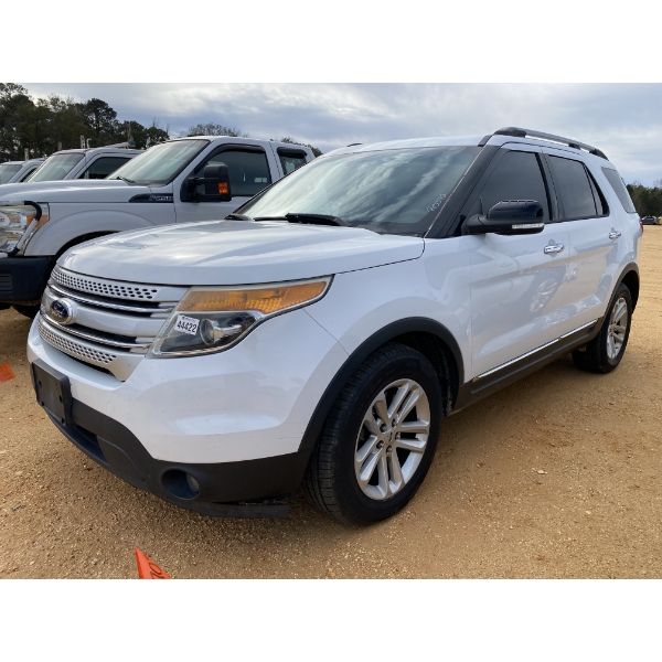 2015 FORD EXPLORER XLT SUV