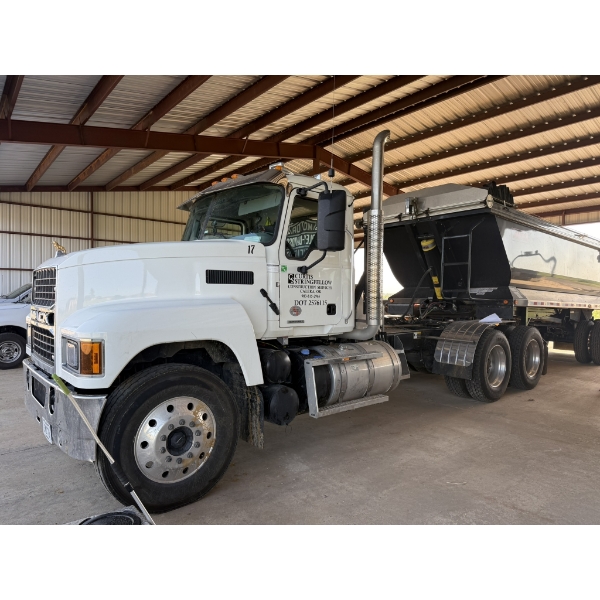2026 MACK PI64T Day Cab Truck