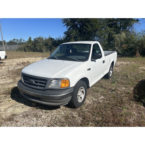 2004 FORD F-150 Heritage Pickup Truck