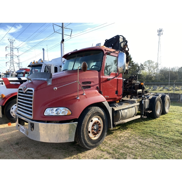 2006 MACK CXN613 Boom / Crane Truck