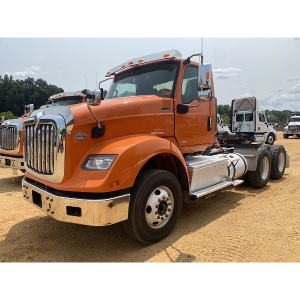 2023 INTERNATIONAL HX620 Day Cab Truck