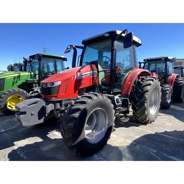 2017 MASSEY FERGUSON 5712 SL Farm Tractor