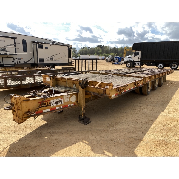 2006 TRAILBOSS  Tilt Bed Trailer