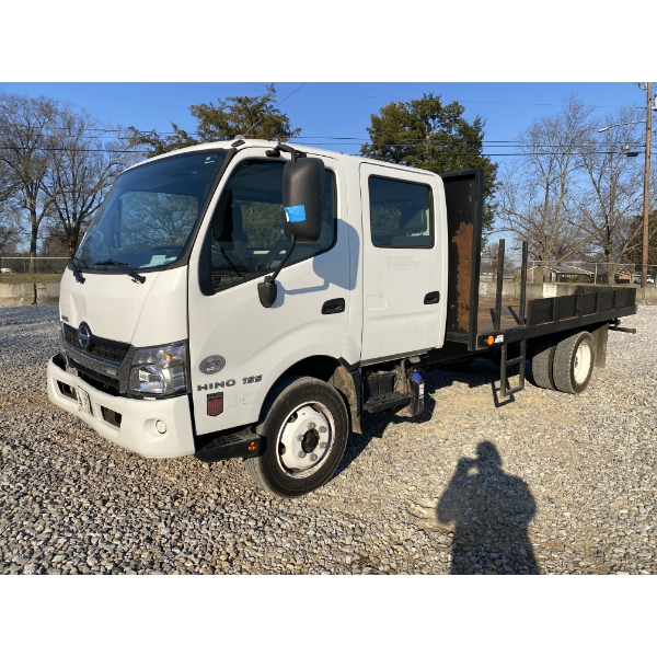 2020 HINO 195 Flatbed Truck